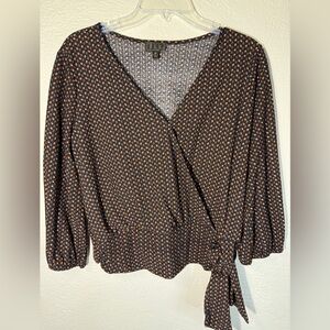 OLM Printed Wrap Style Blouse Size Medium Black Rust Peplum Top
